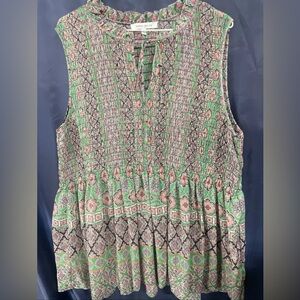 Rose & Olive Green Sleeveless Pleated Blouse